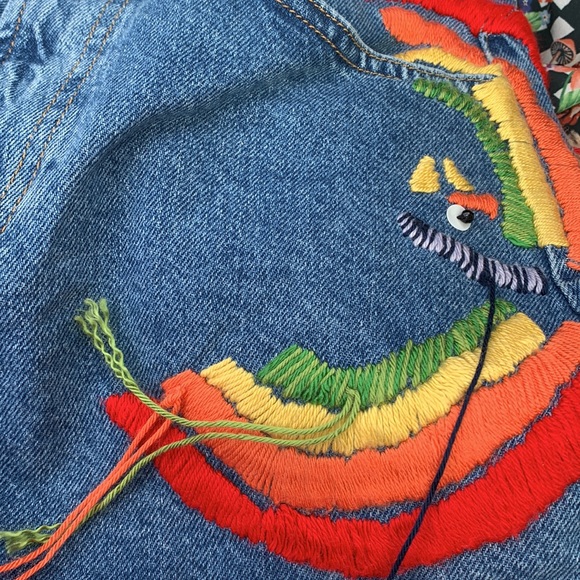 Farm Anthropologie Colorful Birds Denim Shorts new with tags - Picture 7 of 10